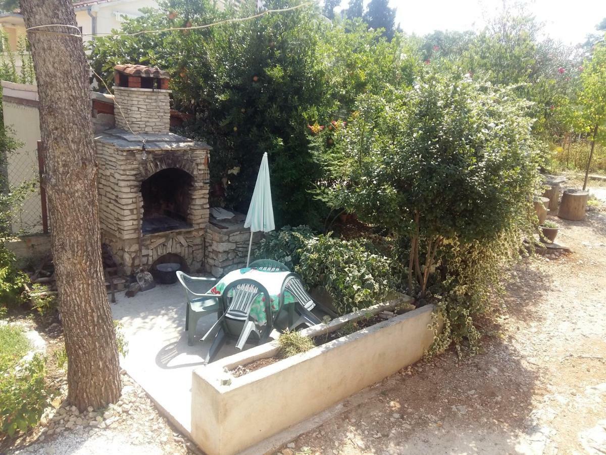 דירות סוטיבאן Manda Ljubetic מראה חיצוני תמונה