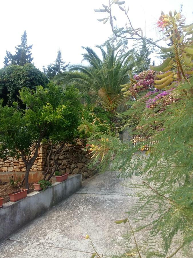 דירות סוטיבאן Manda Ljubetic מראה חיצוני תמונה